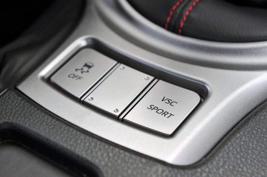  Scion FR-S 2013 года  (фото 153 из 192)